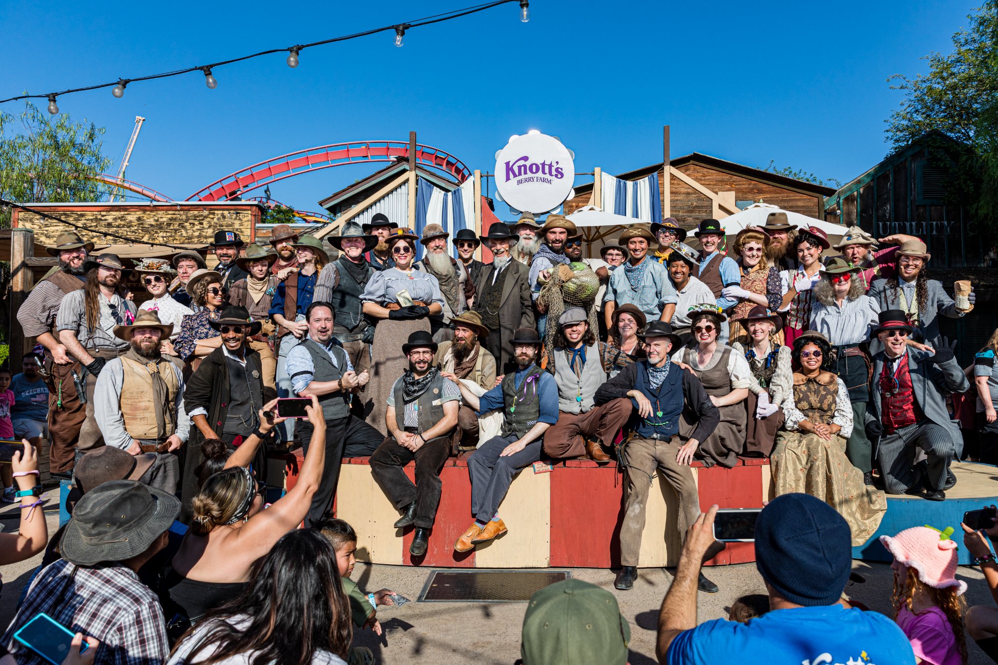 Ghost Town Alive! cast — Knott's Berry Farm 2023